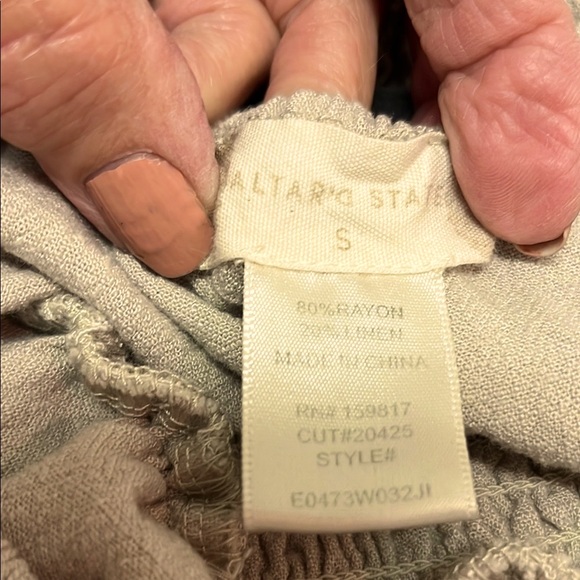 Altar'd State Taupe Mini Romper Size Small - Picture 5 of 6